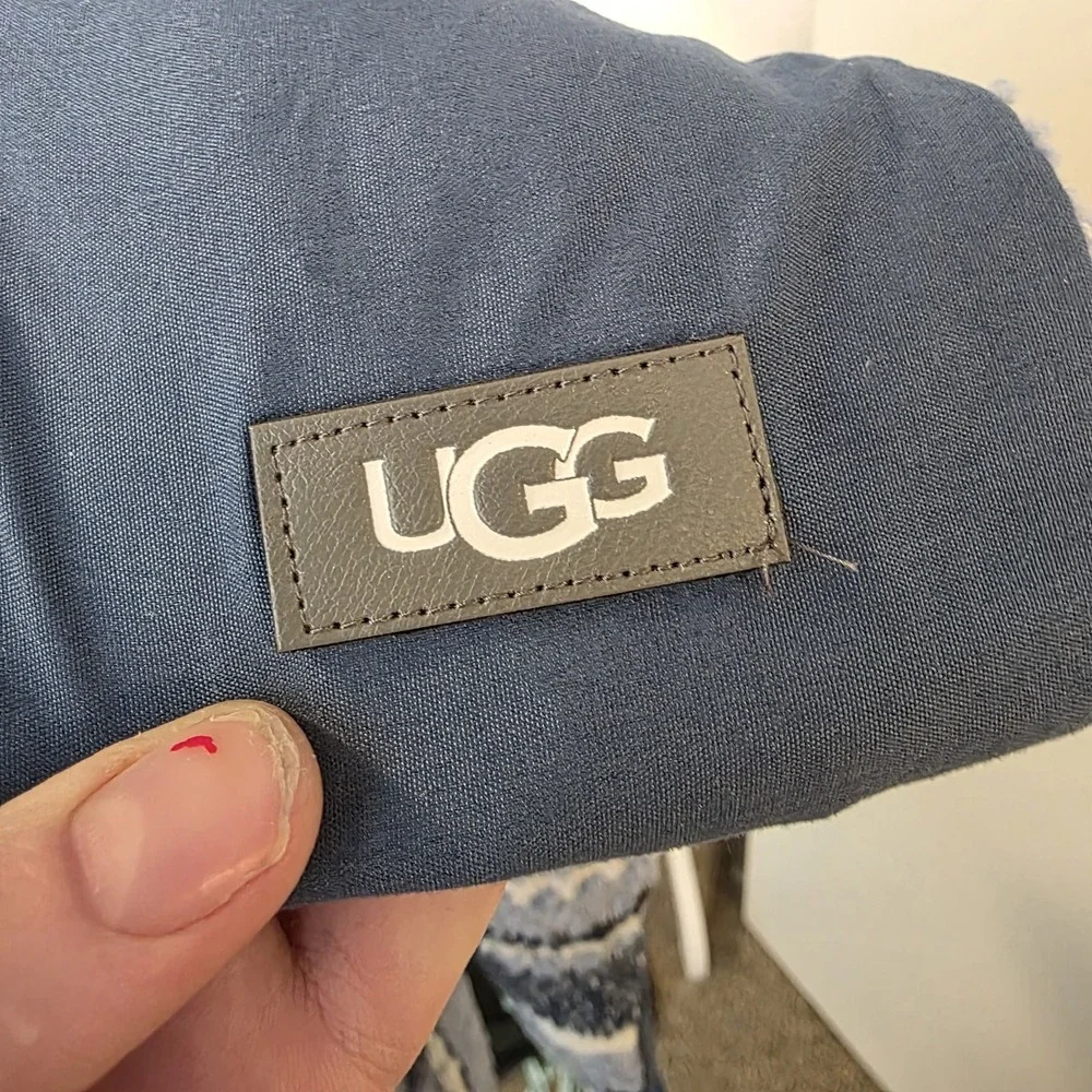 Ugg Blue White Striped Ursa Comforter Queen Blanket Bedding With 1 Matching Sham